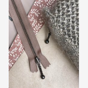 Lynls 28 cm - Hasselnd