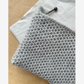 For til pung - 23 cm.