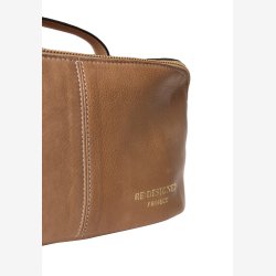 Re:Designed Project 10 - Taupe - Projekttaske - udstillingsmodel