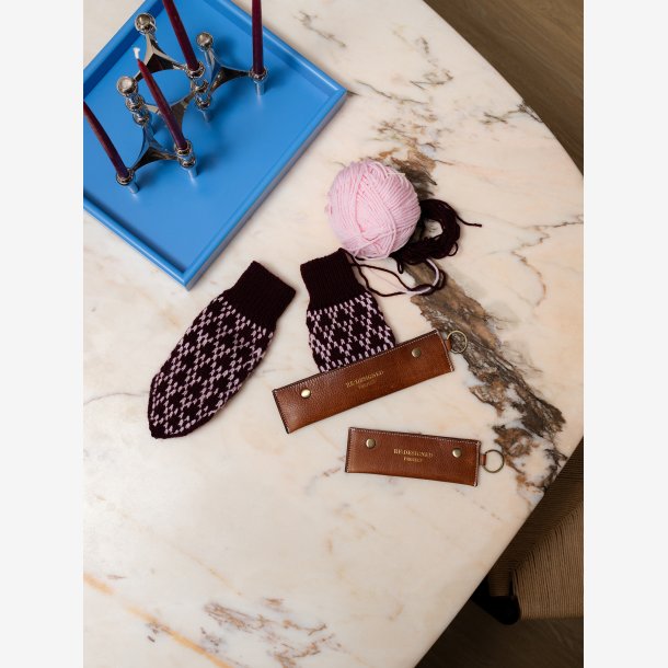 Re:Designed Project 126 - Walnut - Str�mpepindeetui