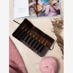 Re:Designed Project 130 - Dark Brown - Pindeetui
