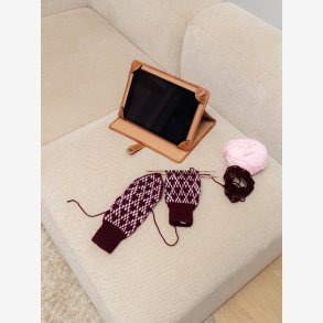 Re:Designed Project 137 - Walnut - Tablet board