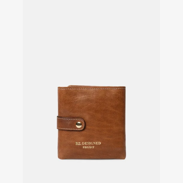 Re:Designed Project 34 - Walnut/Gold - Needle Case