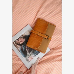 Re:Designed Project 52 - Burned Tan - Needle Case