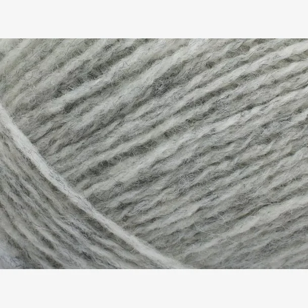Saga - Winter Grey (950)
